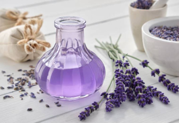 Agua Floral como Hidrolato vs Tónico - Beneficios y Usos